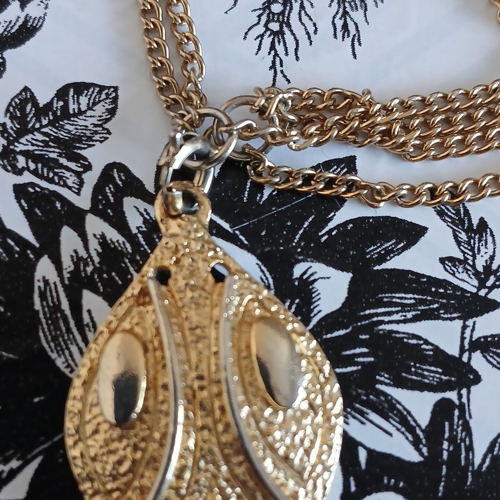 Vintage Large Intricate Animal 3 Strand Goldtone Turtle Statement Necklace - Picture 5 of 12